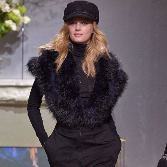 H&M Exclusive Autumn Collection Fur Stole Vest - Picture 1 of 14